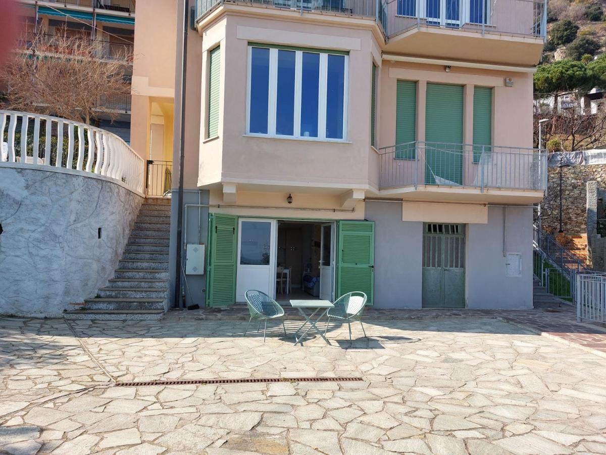 شقة Una Finestra Sul Mare Monolocale بيرغيجي المظهر الخارجي الصورة