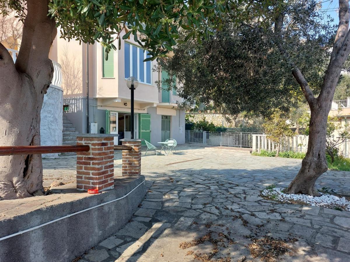شقة Una Finestra Sul Mare Monolocale بيرغيجي المظهر الخارجي الصورة